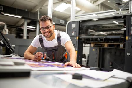 Best Printing Methods for T-Shirts: Pros and Cons
